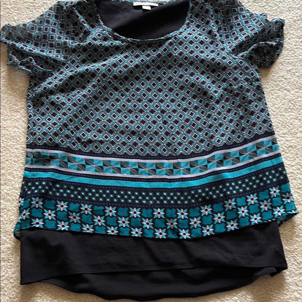 Geometric Patterned Women's Top - Black and Blue